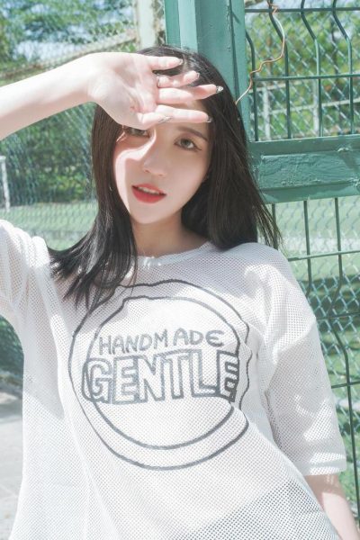 轻盈唯美，传奇摄影大师为cazi姬纪背心带来美图