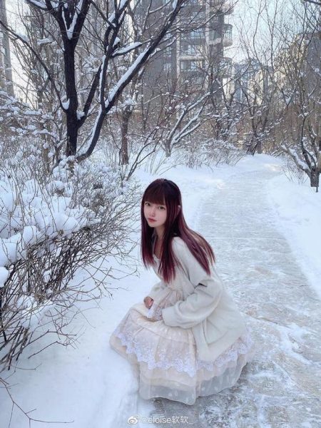 享受摄影艺术：Eloise软软视图的赏析之旅