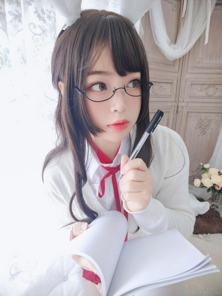 只为你烨烨白色献上这张完美照片