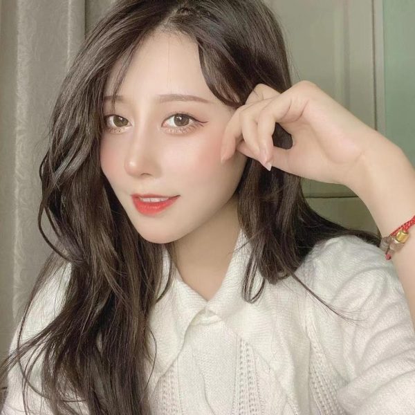 奈汐酱niceins号分享照片，看她的日常生活瞬间记录