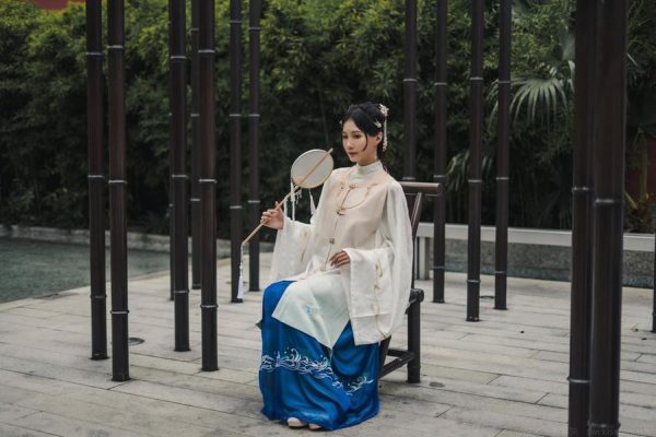如月灰的摄影精选：细节之美，用镜头展现对生命的敬畏