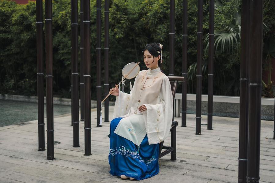 如月灰的摄影精选：细节之美，用镜头展现对生命的敬畏