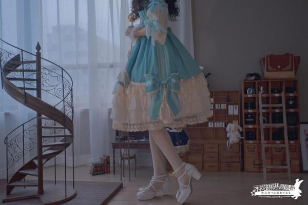 木花琳琳是勇者肉丝换装，呈现最完美的cos图片