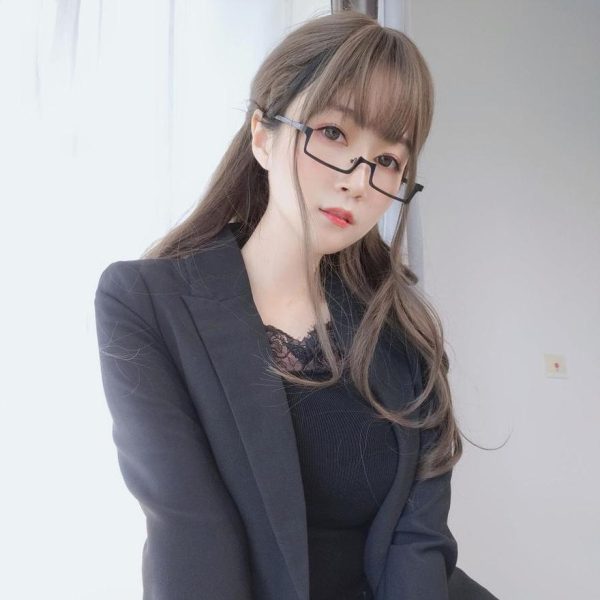真正的美，在白银81写真免费的每一张照片中体现