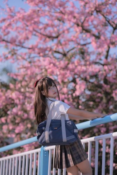 萌芽儿o0洗面奶的美图：如何做到清爽洁净