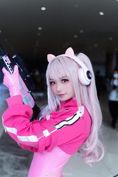 薄墨锦狐初音cos图包：奇幻异域的黑白世界