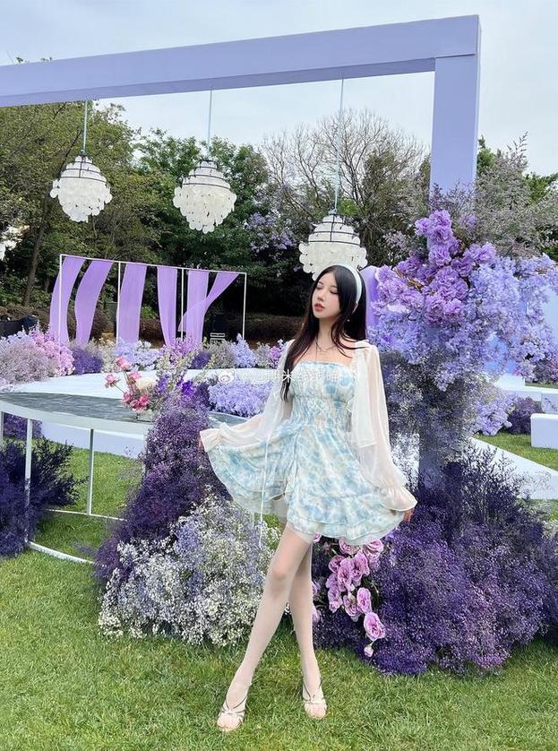 过期米线线喵作品集：原图大放送，助你掌握摄影技巧