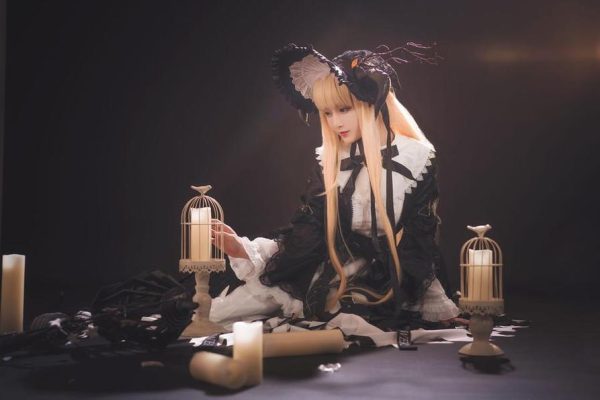 这些铁板烧鬼舞死库水摄影图，生动地再现了cosplay的精髓