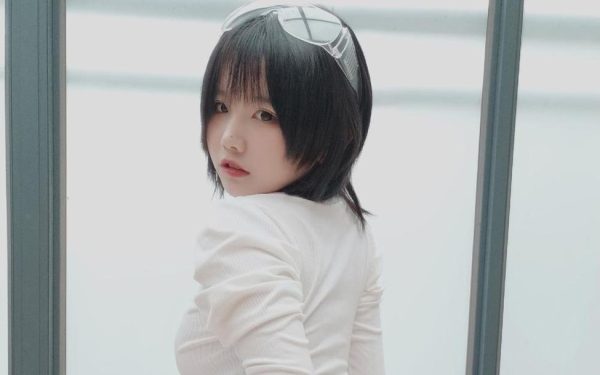 今日好运来袭，阿半今天很开心白色原图分享