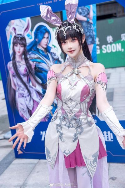 露儿大魔王个人资料无删版本，呈现出更多细节和美妙