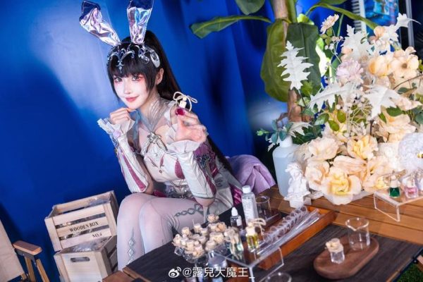 呈现露儿大魔王coc公孙离的原始照片