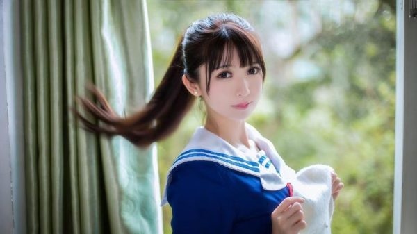 坚持锻炼和cos，让鳗鱼霏儿cosplay白丝身材更完美