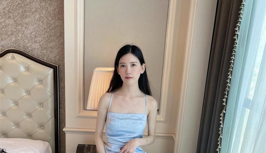 跟着chloe霏霏解压，一起探索cos世界