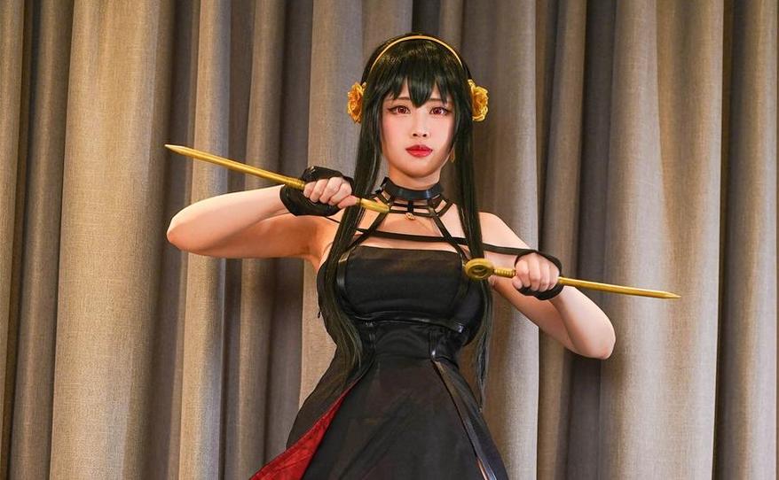无删版kaya萱cos鬼灭之刃，完美还原这个经典角色的魅力。