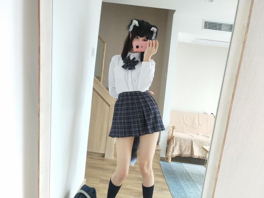 这组图片是每个cosplayer都必看的——nagisa魔物喵53套合集合集已授权分享