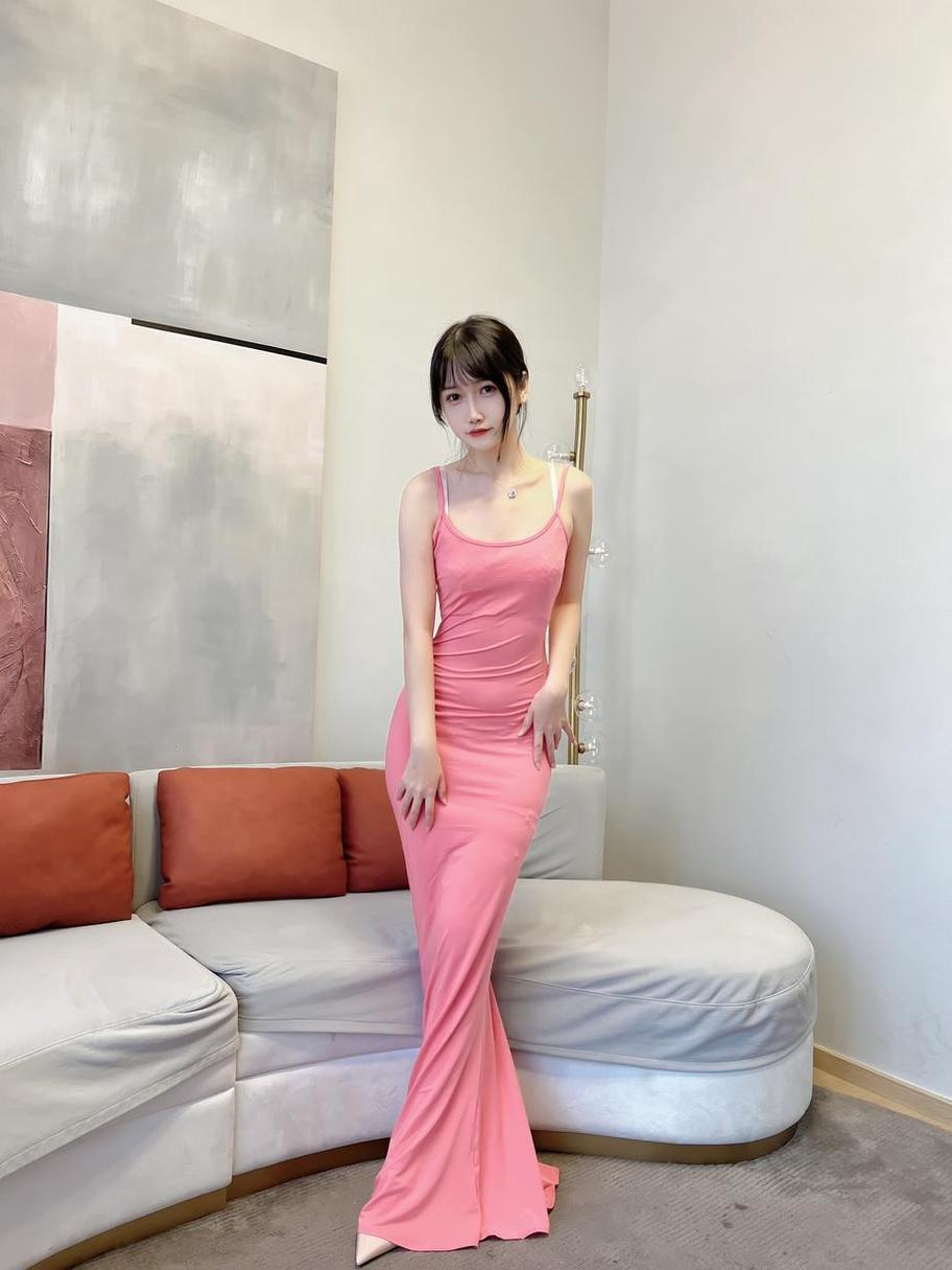 不呆猫全部作品集下载，最新推出HOT的cosplay照片摄影作品收藏。