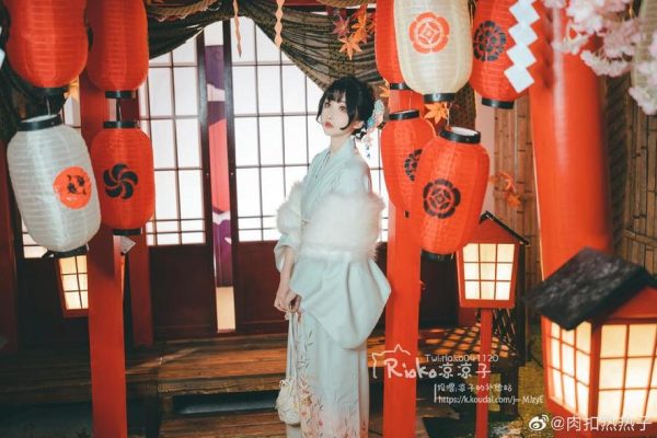 凉凉子图集列表：纯美图片系列图包分享