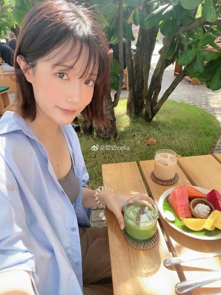 切切celia的照片被誉为唯美瑰丽，原图亲临感受。
