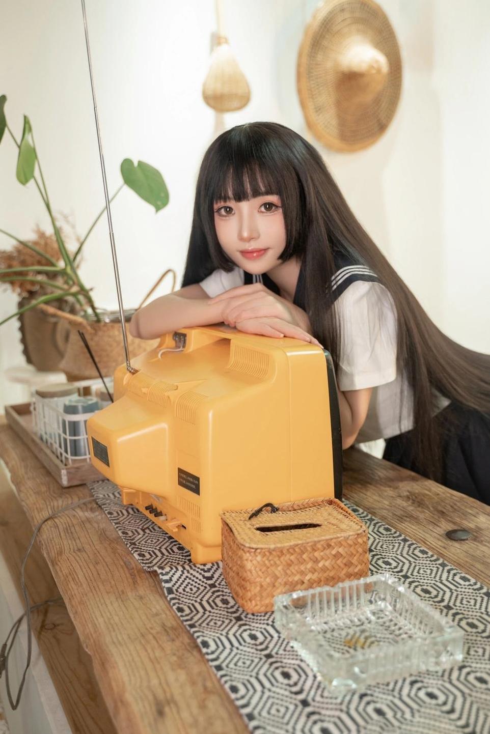 喵小吉的日常生活：一张精美的原图记录了猫咪的快乐时光
