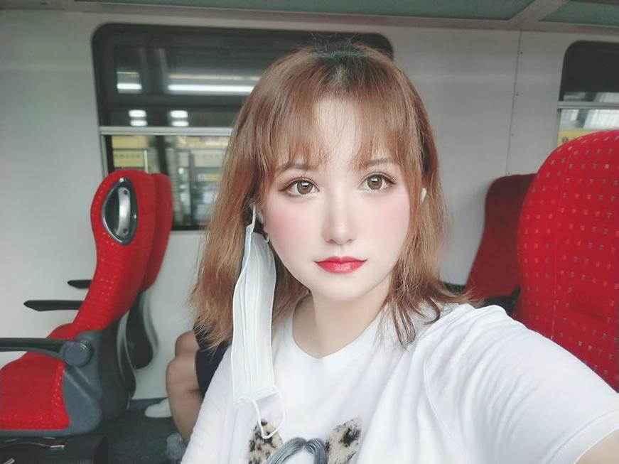 夏鸽鸽不想起床浴缸，图片图包，璀璨精美，让你目不暇接。