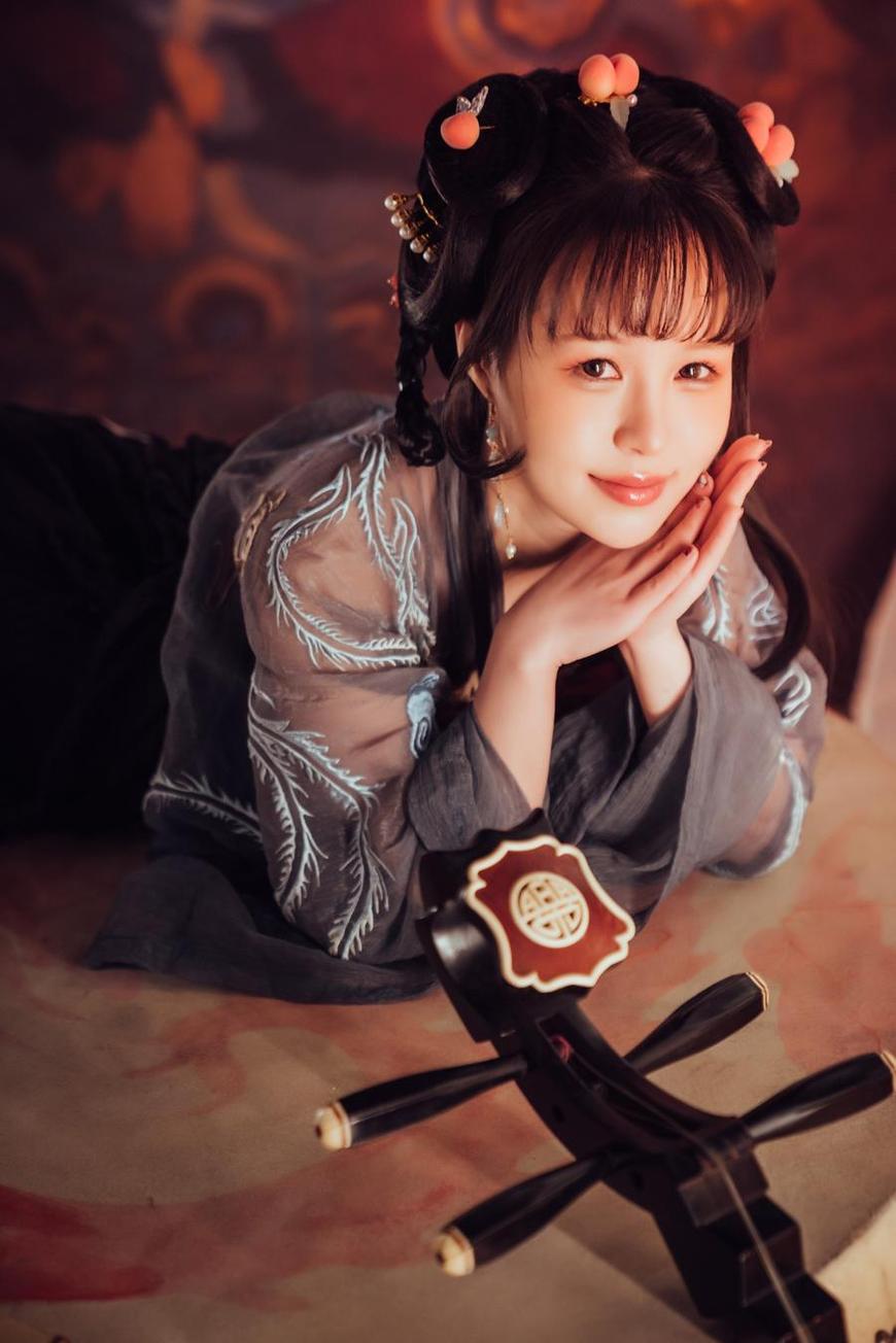 晕崽zz柳郁子有不穿的吗无删照片，绝对精品