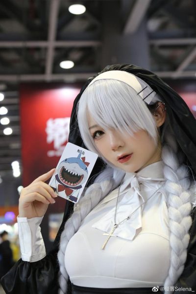 樱落酱cos，一套魅惑无比的图片。