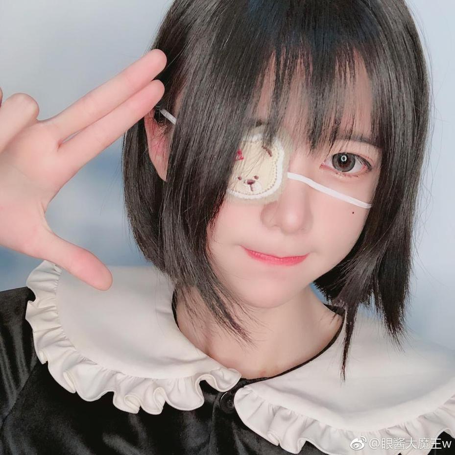 眼酱大魔王帖子交流：这些原图让你发现cos的奥妙
