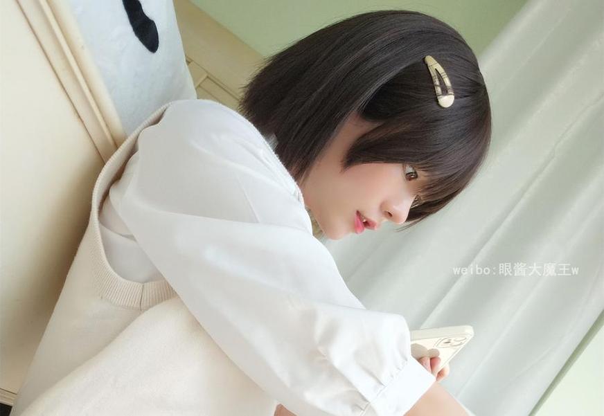 眼酱大魔王w修女cos作品：荒野求生