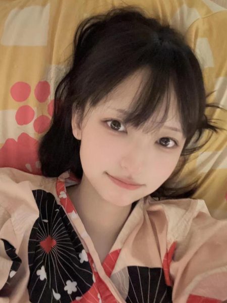 神乐坂真冬运动摄影中的角度和表情都无可挑剔，照片真是好看极了