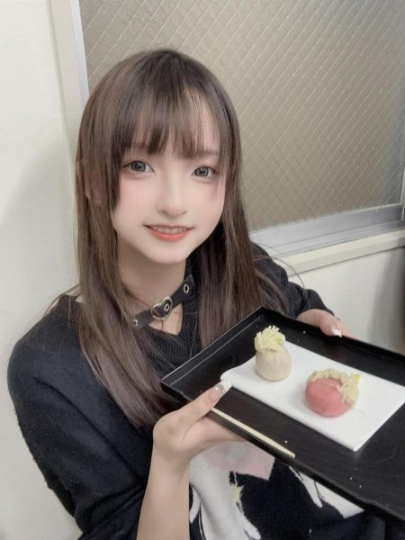 与神乐坂真冬可乐同框合影，制作超美留念照