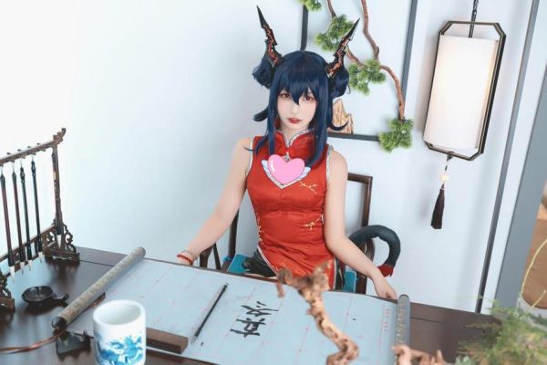 神乐坂真冬牛仔狂热：作品美图看不够