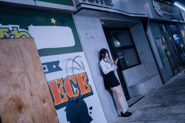 沉淀中国传统文化，秋和柯基暖香浓旗袍作品带你体验独特的东方美学。