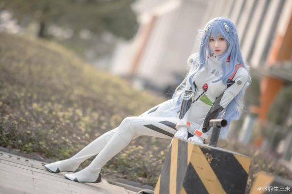 想要看到最好看的cosplay代表之一，就来看羽生三未cos尼禄吧