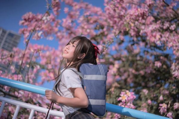 萌芽儿cos魔法少女：每个角色都拍了好多张照片，这是最美的美图