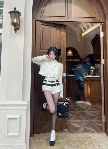 别样风格打造的绝美作品——过期米线线喵jk图集更新啦