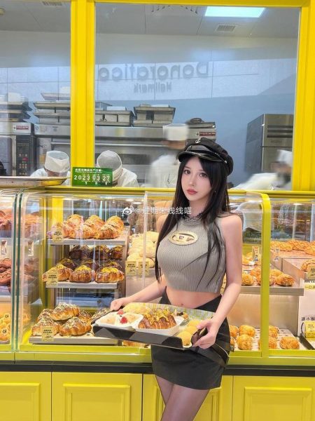 暴食过期米线线喵天台jk全套