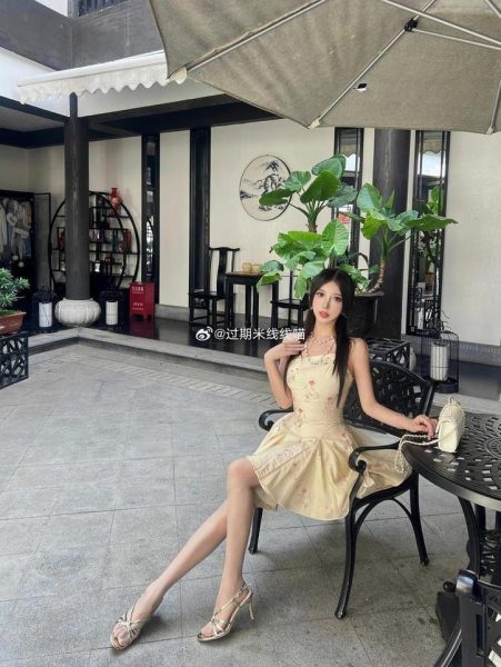 美图过期米线线机械摄影我把我的心情融入作品中，尽情释放摄影的创意。