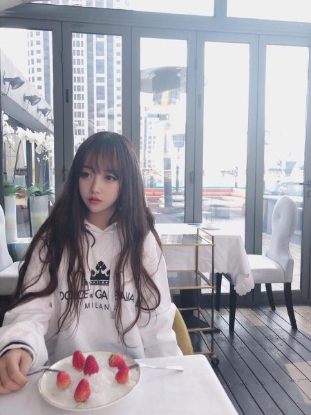 惊艳的美图搭配过期米线线瞄小恶魔cosplay，这个作品一定值得一看