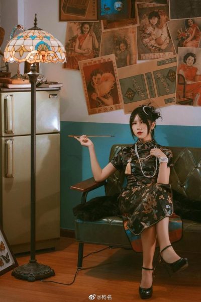 红色逐月su短旗袍，绝美cos作品图包揭秘