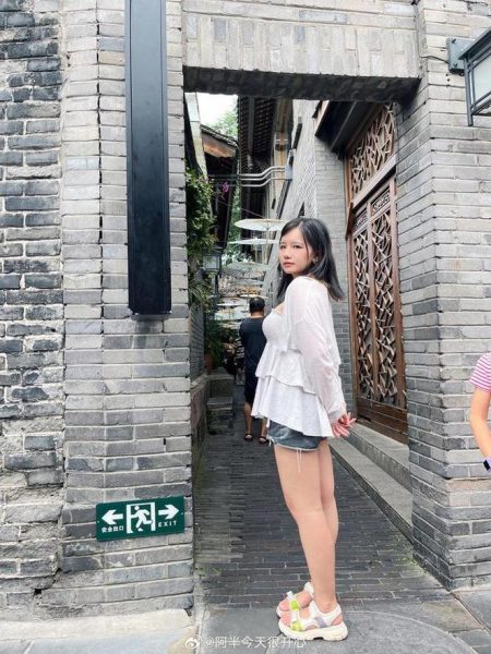 阿半今天很开心照片组图，让你惊叹不已