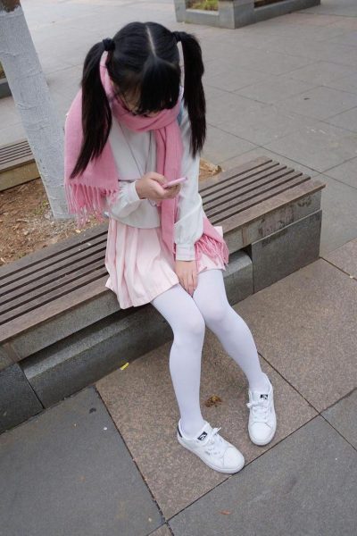 情不自禁喜欢！阿诺不是施瓦辛戈校服娱乐吧的cos实在太棒啦