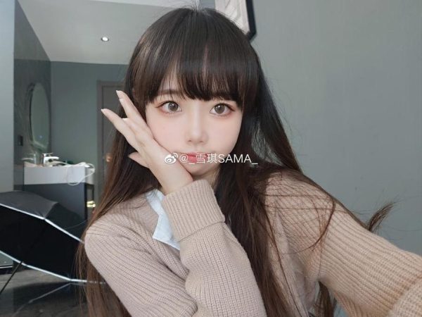 雪琪sama爱宕婚纱图片，展现最令人叹为观止的cos技巧