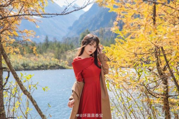 香草喵露露瑜伽服退网图图包，多款新品适合不同人群。