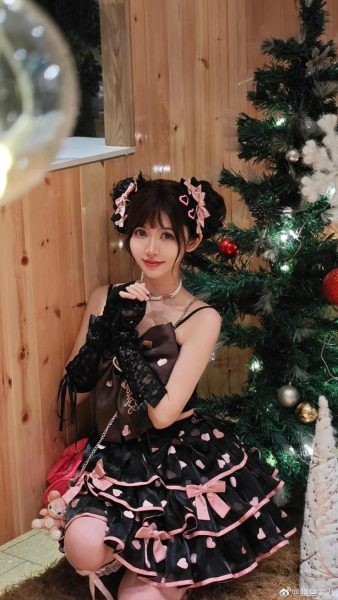 快来看看鳗鱼霏儿cos公孙离的最新图包，精美绝伦