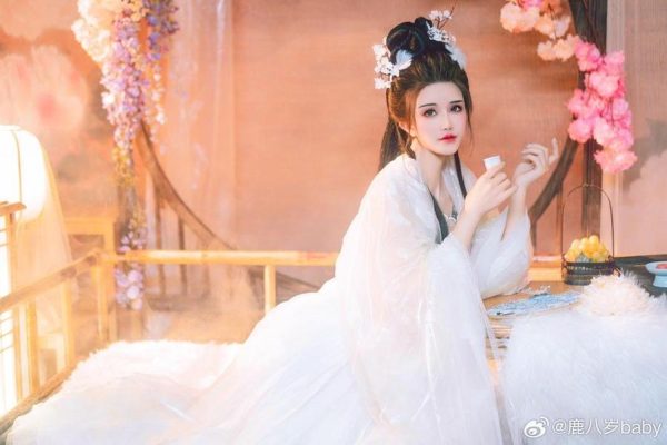 新款鹿八岁古装写真下载，更多体验，更易于操作