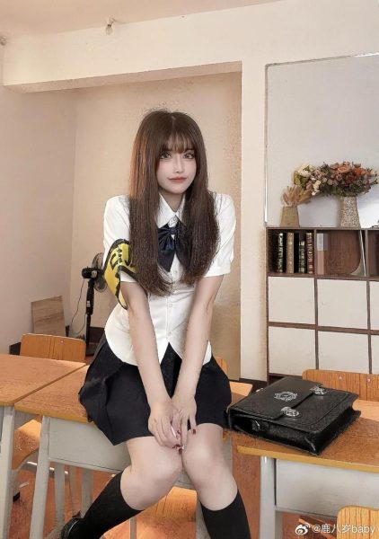影坛新星！享受高清鹿八岁异域少女免费的摄影照片