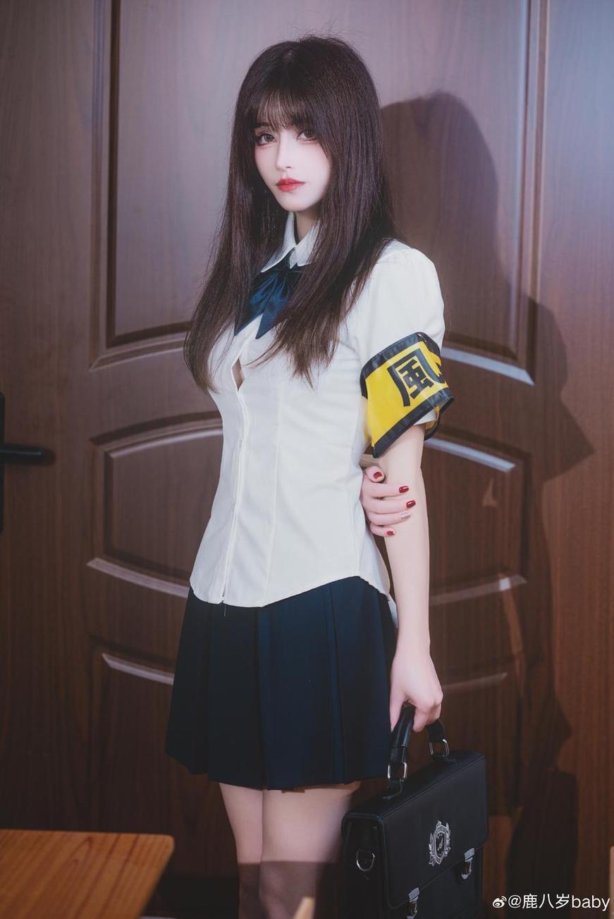 鹿八岁汉服在线：好看的汉服cos，细节颇具